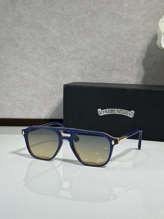 Picture of Chrome Hearts Sunglasses _SKUfw77364885fw
